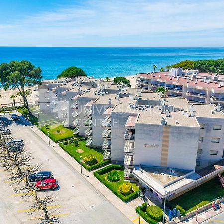 Uhc Dms Family Apartments Cambrils Esterno foto