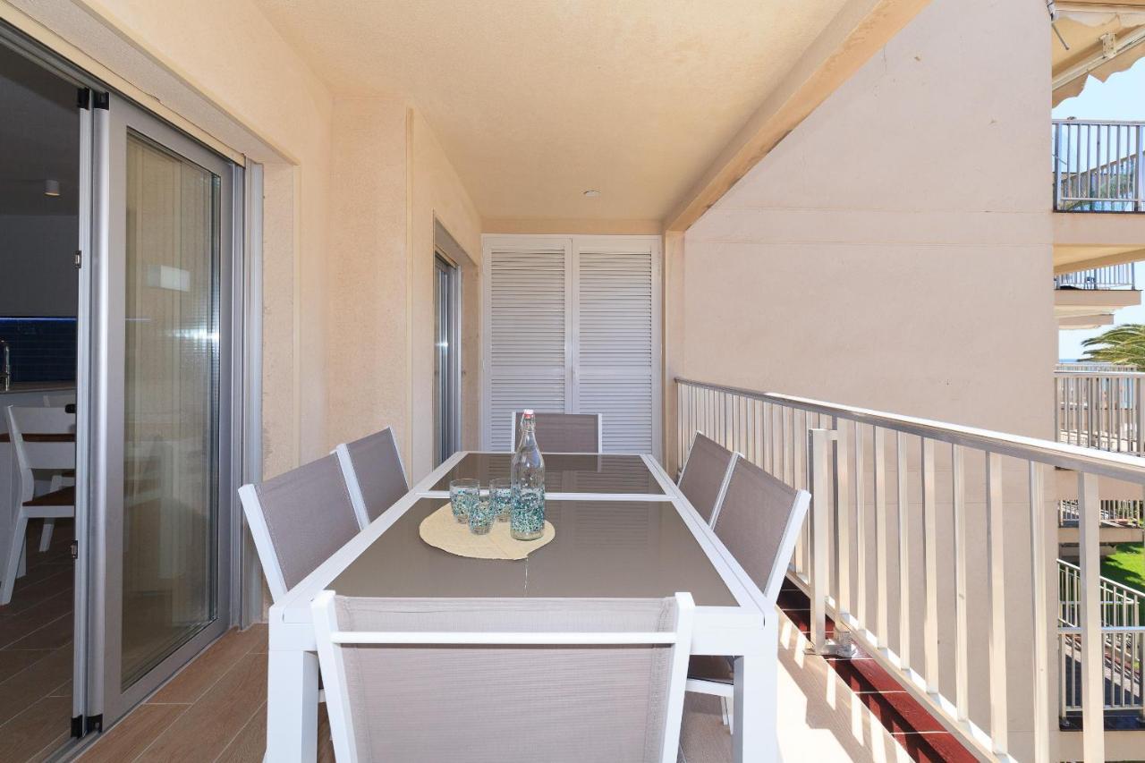 Uhc Dms Family Apartments Cambrils Esterno foto