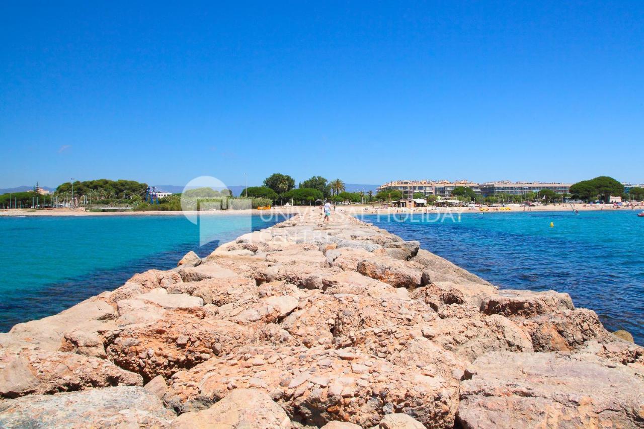 Uhc Dms Family Apartments Cambrils Esterno foto