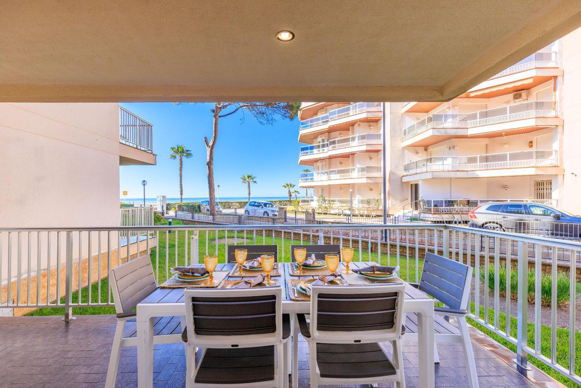 Uhc Dms Family Apartments Cambrils Esterno foto