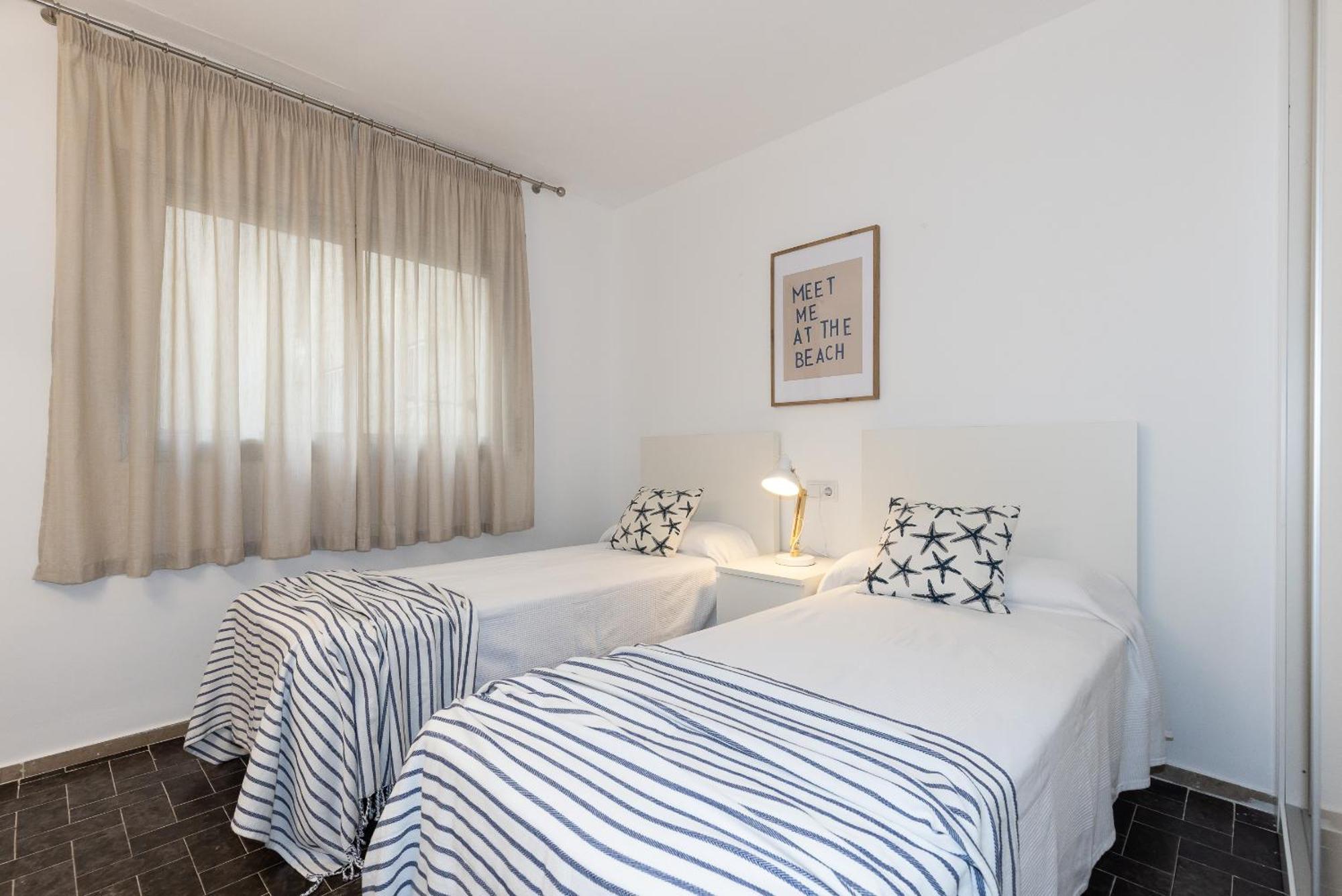 Uhc Dms Family Apartments Cambrils Camera foto